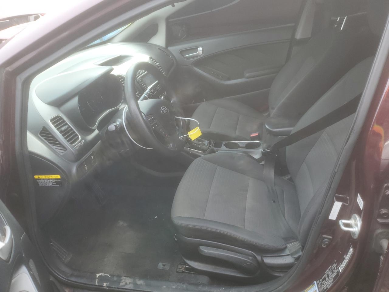 2017 KIA Forte VIN 3KPFL4A72HE132863 Copart auction photo, minor dent/scratches damage thumbnail 7