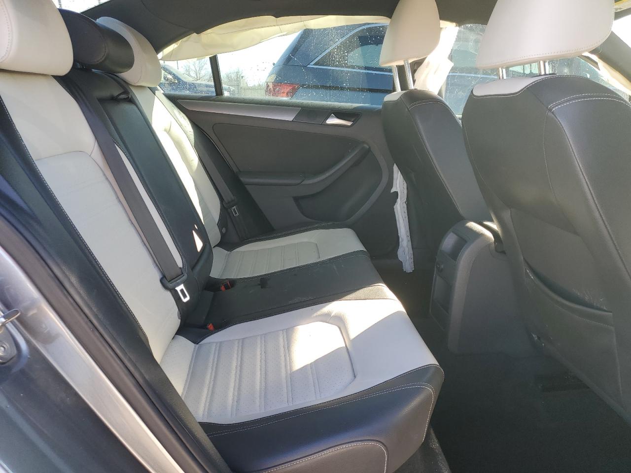 2016 Volkswagen Jetta VIN 3VWD17AJ5GM224738 Copart auction photo, side / front end damage thumbnail 10