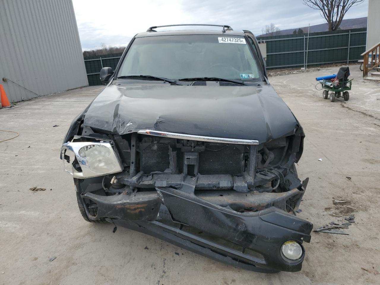 2008 GMC Envoy VIN 1GKDT13S482249689 Copart auction photo, front end / side damage thumbnail 5
