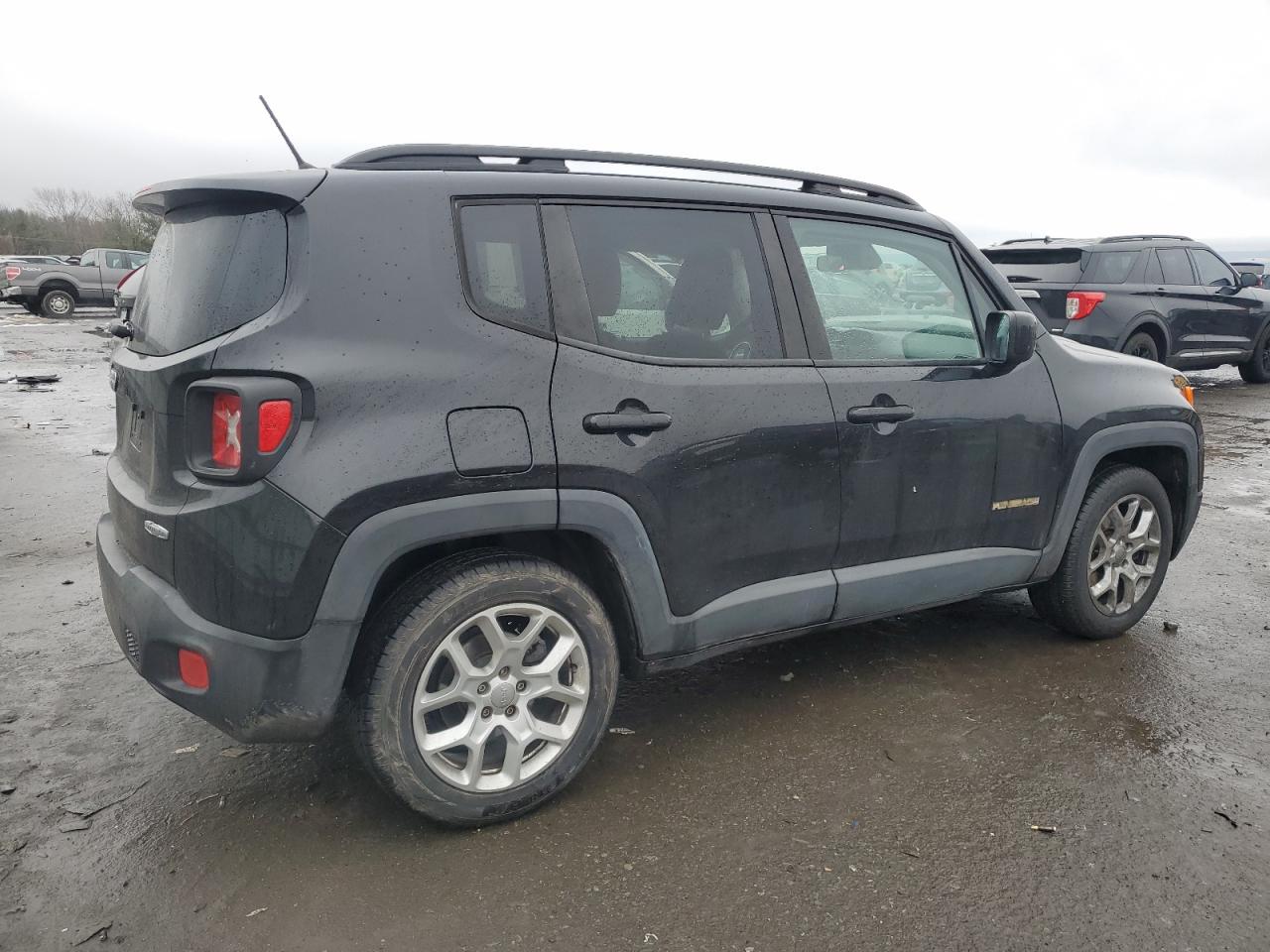 2015 Jeep Renegade VIN ZACCJABT6FPC39465 Copart auction photo, front end damage thumbnail 3