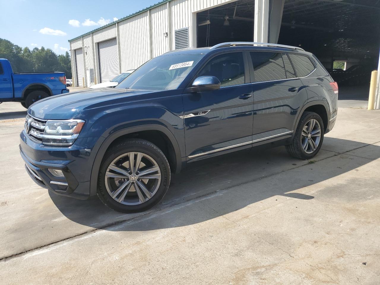 2018 Volkswagen Atlas VIN 1V2SR2CAXJC574554