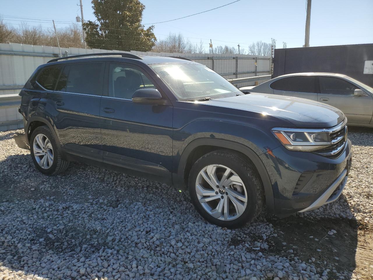 2021 Volkswagen Atlas VIN 1V2WR2CA4MC543287 Copart auction photo, rear end / front end damage thumbnail 4