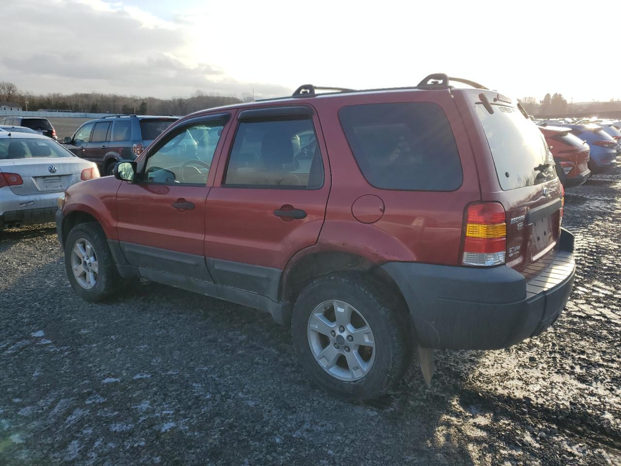 2005 Ford Escape VIN 1FMCU93135KA42504 Copart auction photo, front end / undercarriage damage thumbnail 2