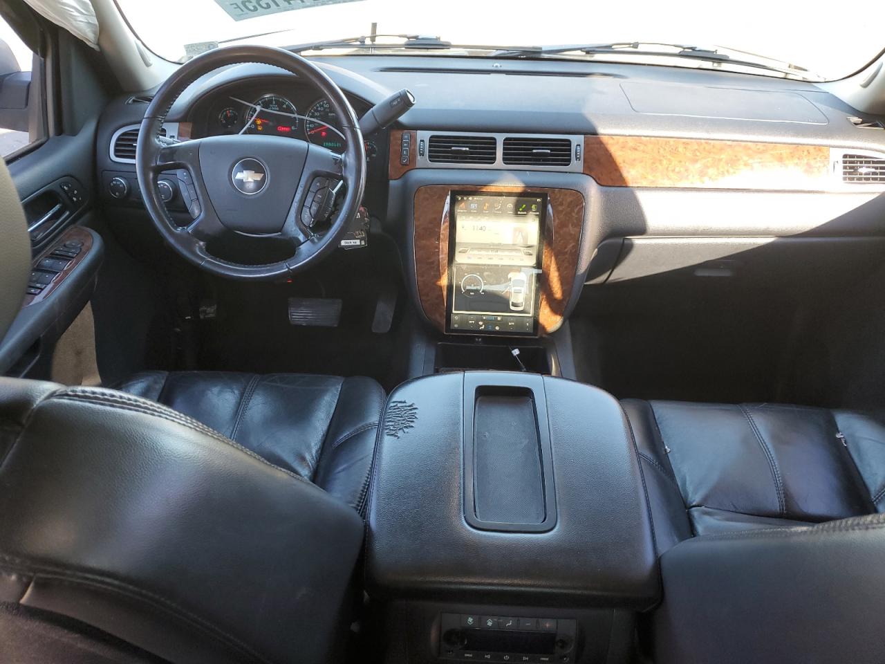2007 Chevrolet Tahoe VIN 1GNFK13047J367498 Copart auction photo, side damage thumbnail 8