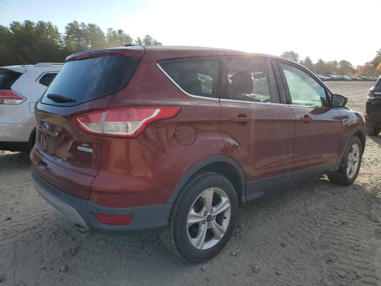 2014 Ford Escape VIN 1FMCU0GX5EUB81287 Copart auction photo, mechanical / minor dent/scratches damage thumbnail 3