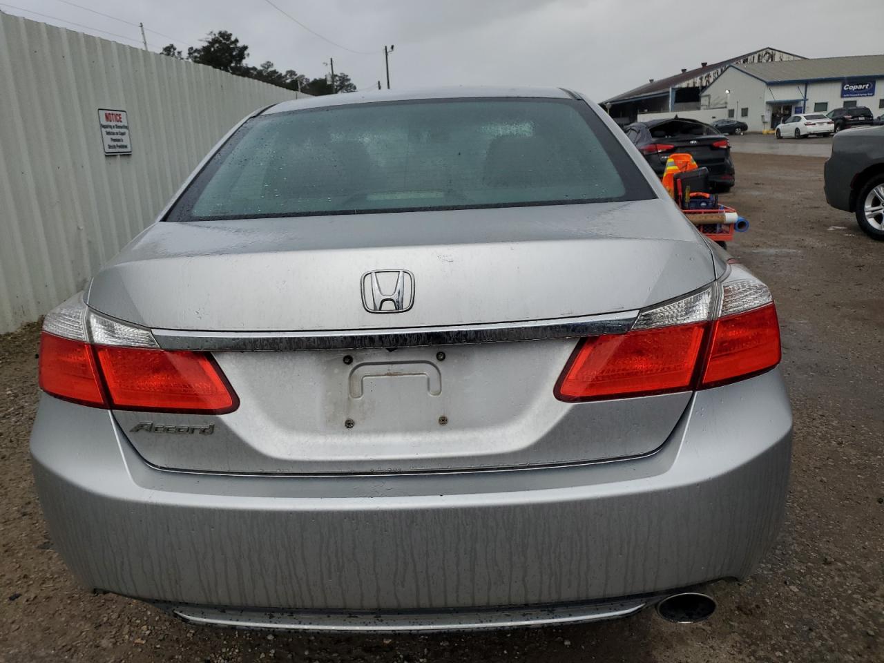 2013 Honda Accord VIN 1HGCR2F32DA083304 Copart auction photo, all over damage thumbnail 6