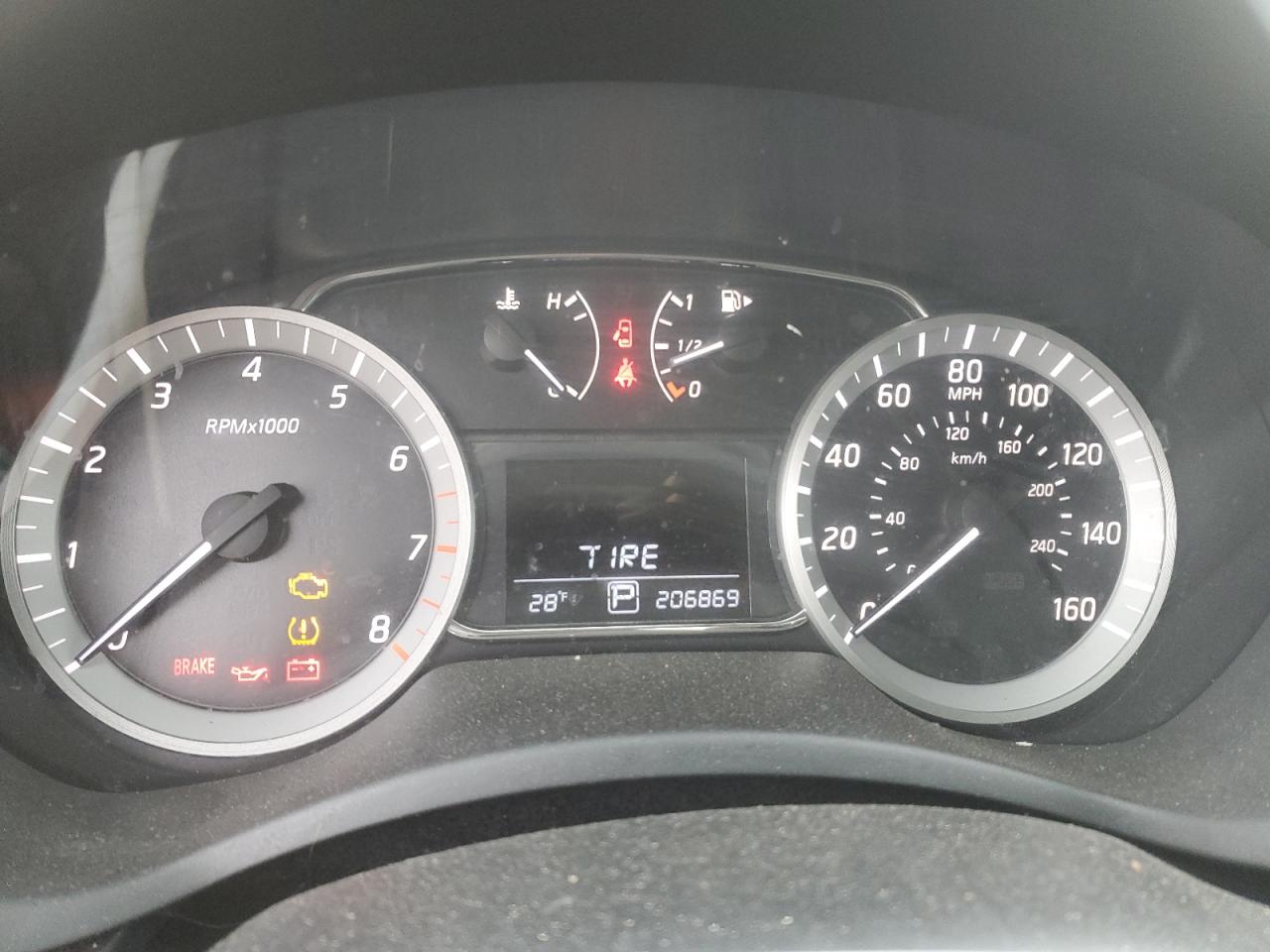 2014 Nissan Sentra VIN 3N1AB7AP6EY255481 Copart auction photo, front end damage thumbnail 9