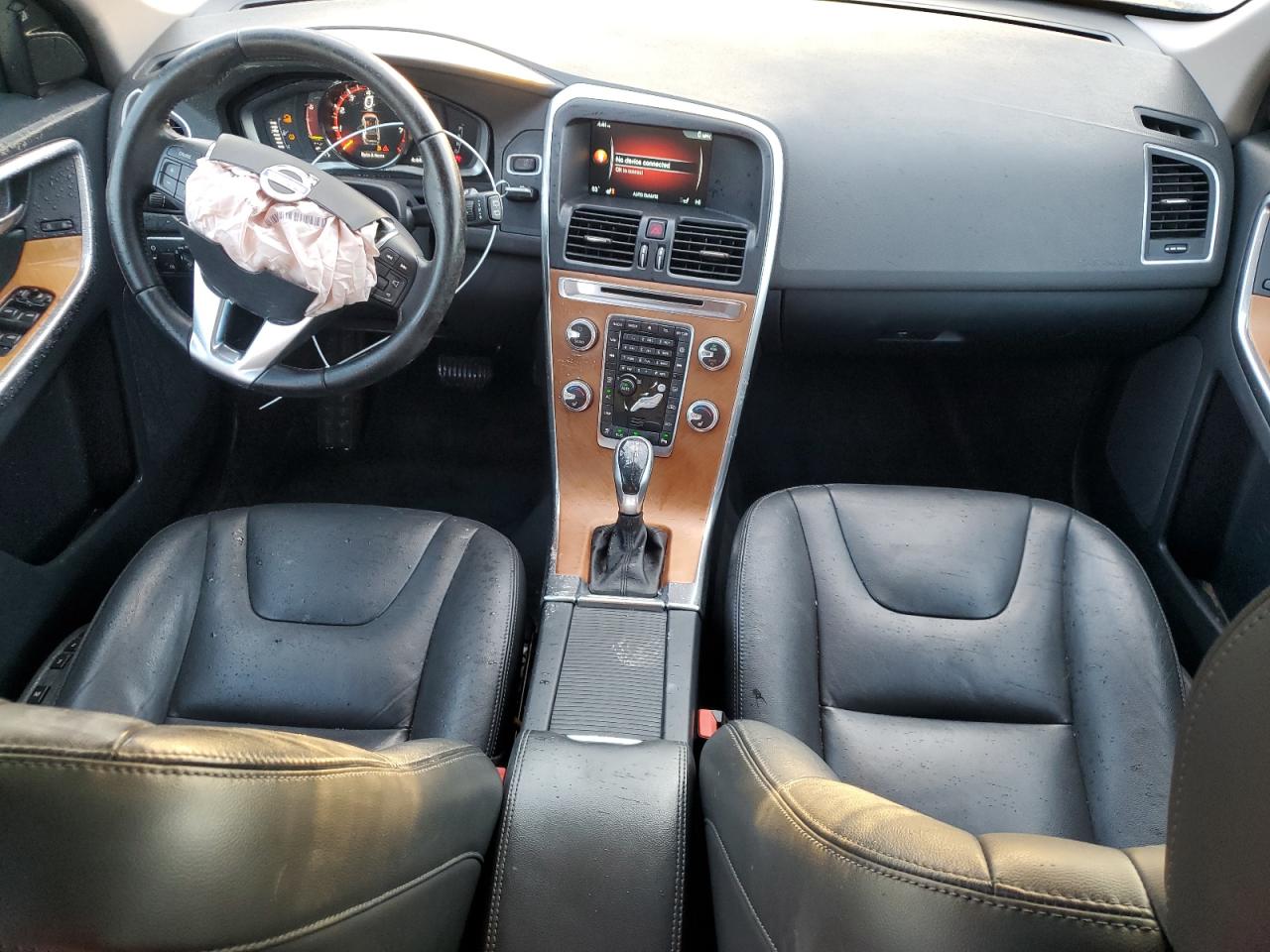 2017 Volvo XC60 VIN YV440MDU0H2075302 Copart auction photo, front end damage thumbnail 8