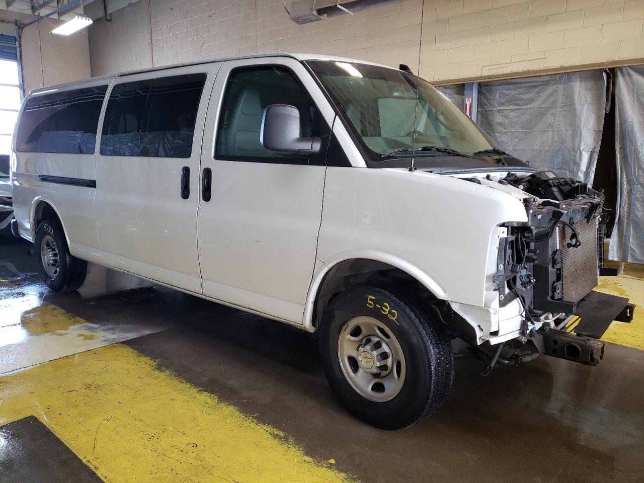 2022 Chevrolet Express VIN 1GAZGNFP2N1295097 Copart auction photo, front end / frame damage damage thumbnail 4