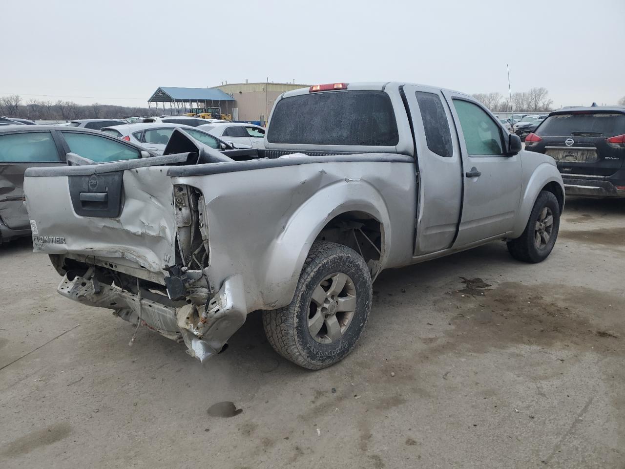 2013 Nissan Navara (Frontier) VIN 1N6AD0CU3DN718882 Copart auction photo, rear end / side damage thumbnail 3