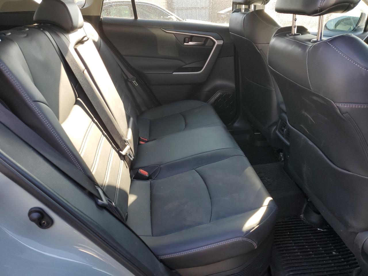 2023 Toyota RAV 4 VIN 4T3B6RFV7PU139028 Copart auction photo, front end / minor dent/scratches damage thumbnail 11