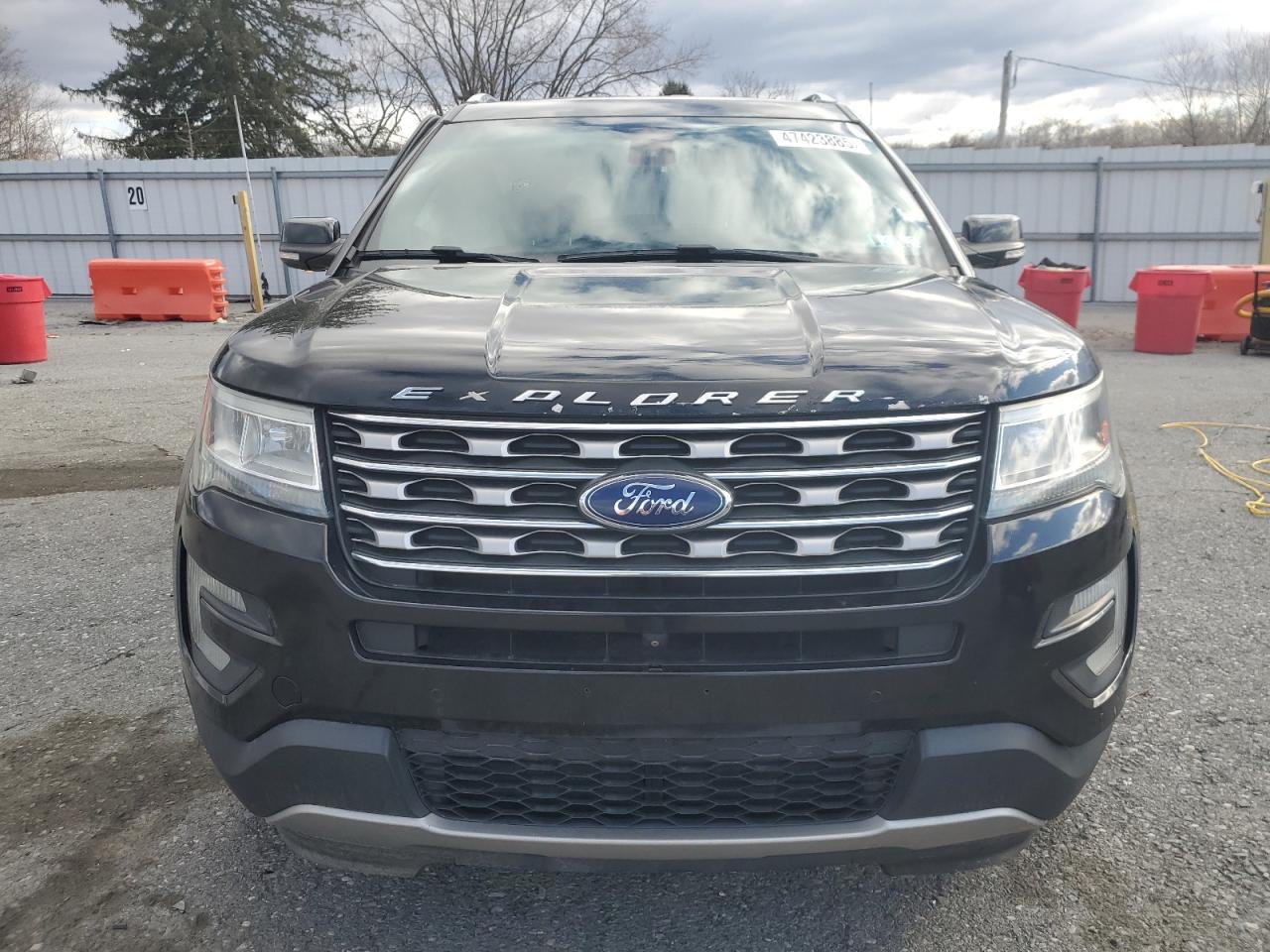 2016 Ford Explorer VIN 1FM5K8F84GGC93765 Copart auction photo, side damage thumbnail 5