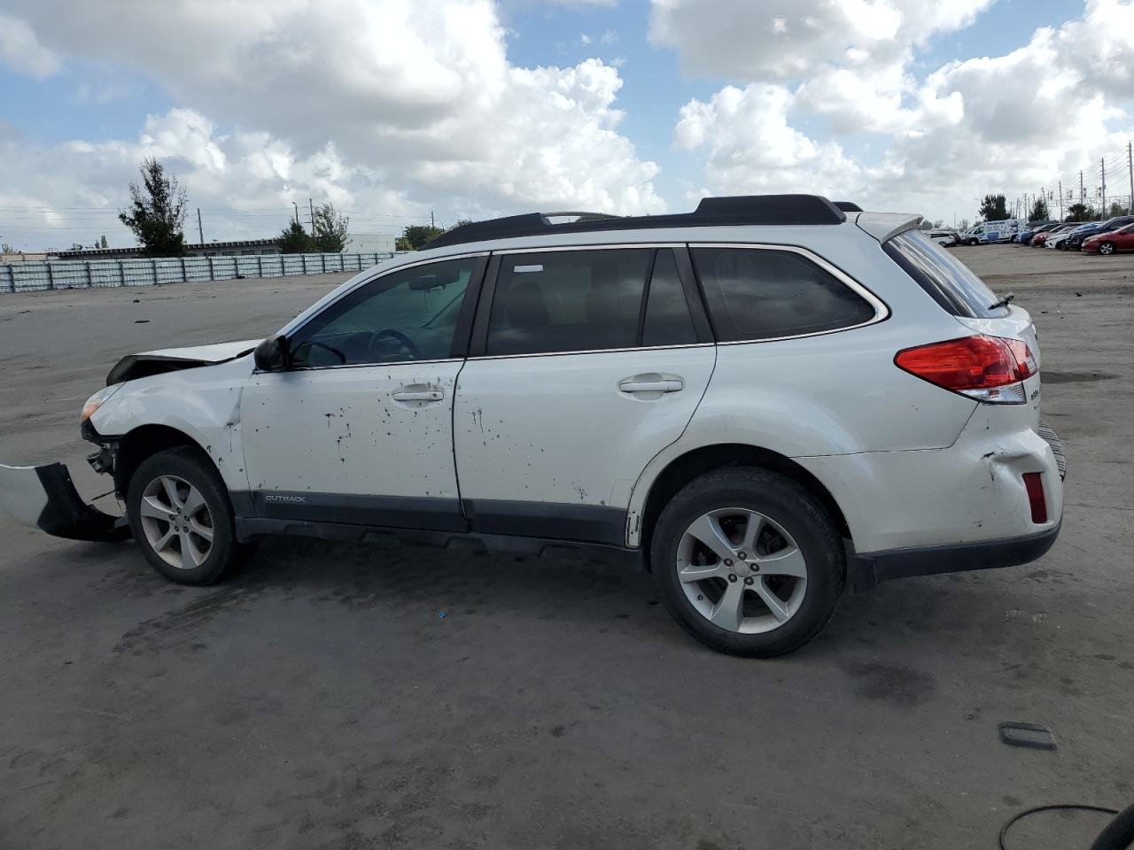2014 Subaru Outback VIN 4S4BRCACXE3208607 Copart auction photo, front end damage thumbnail 2