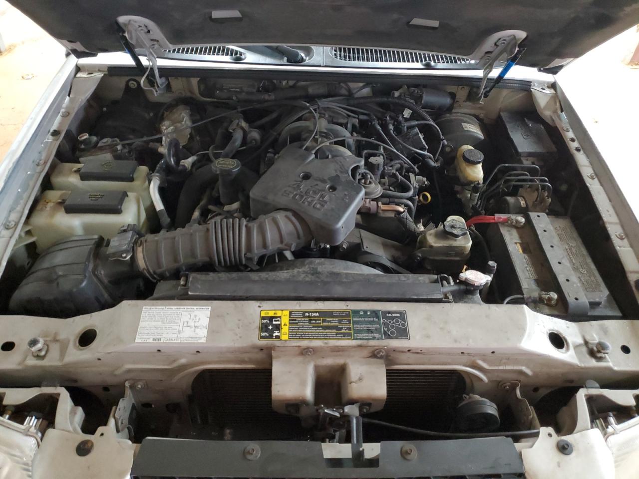 2004 Ford Explorer VIN 1FMZU77K14UC11990 Copart auction photo, all over / minor dent/scratches damage thumbnail 11