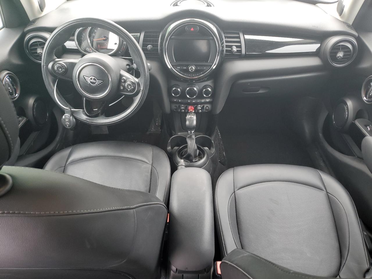 2019 MINI Cooper VIN WMWXU1C59K2F82431 Copart auction photo, front end / minor dent/scratches damage thumbnail 8