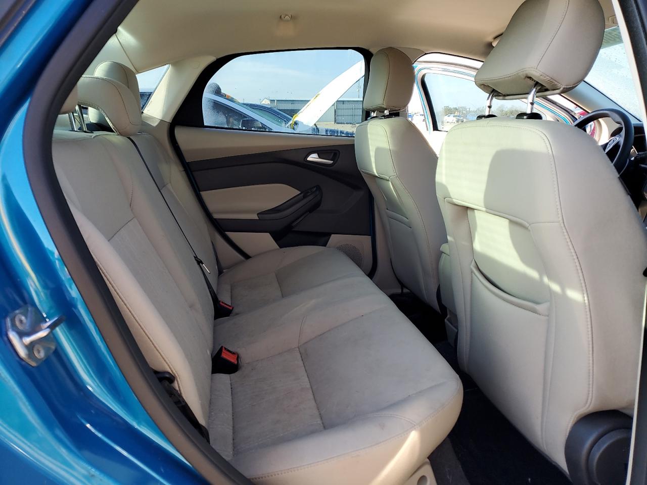 2016 Ford Focus VIN 1FADP3FEXGL250068 Copart auction photo, water/flood damage thumbnail 10