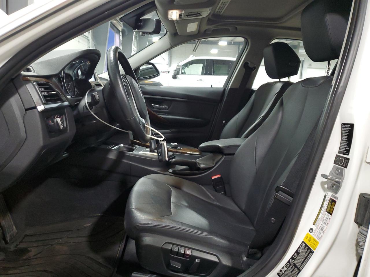 2015 BMW 3er VIN WBA3B3G52FNR86778 Copart auction photo, front end damage thumbnail 7