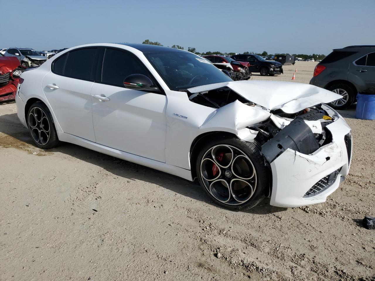 2022 Alfa Romeo Giulia VIN ZARFAMBN4N7663809 Copart auction photo, front end / rear end damage thumbnail 4