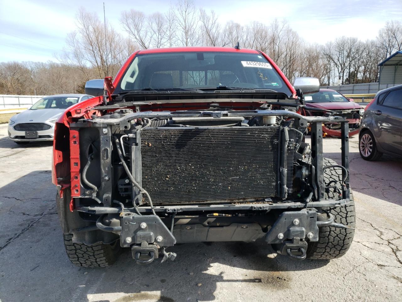 2016 Chevrolet Silverado VIN 3GCUKSEJXGG143939 Copart auction photo, front end damage thumbnail 5