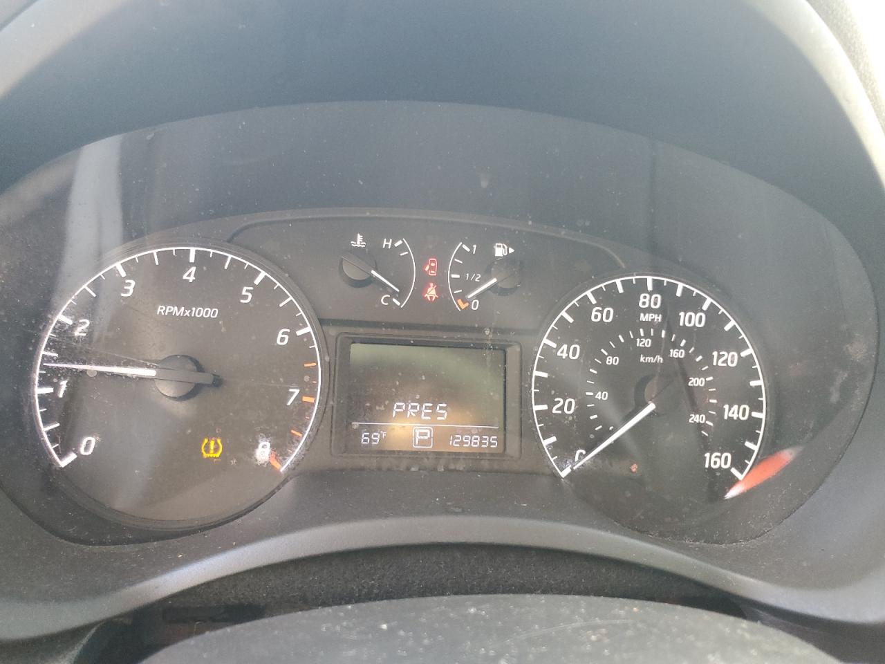 2017 Nissan Sentra VIN 3N1AB7AP9HY266415 Copart auction photo, front end damage thumbnail 9