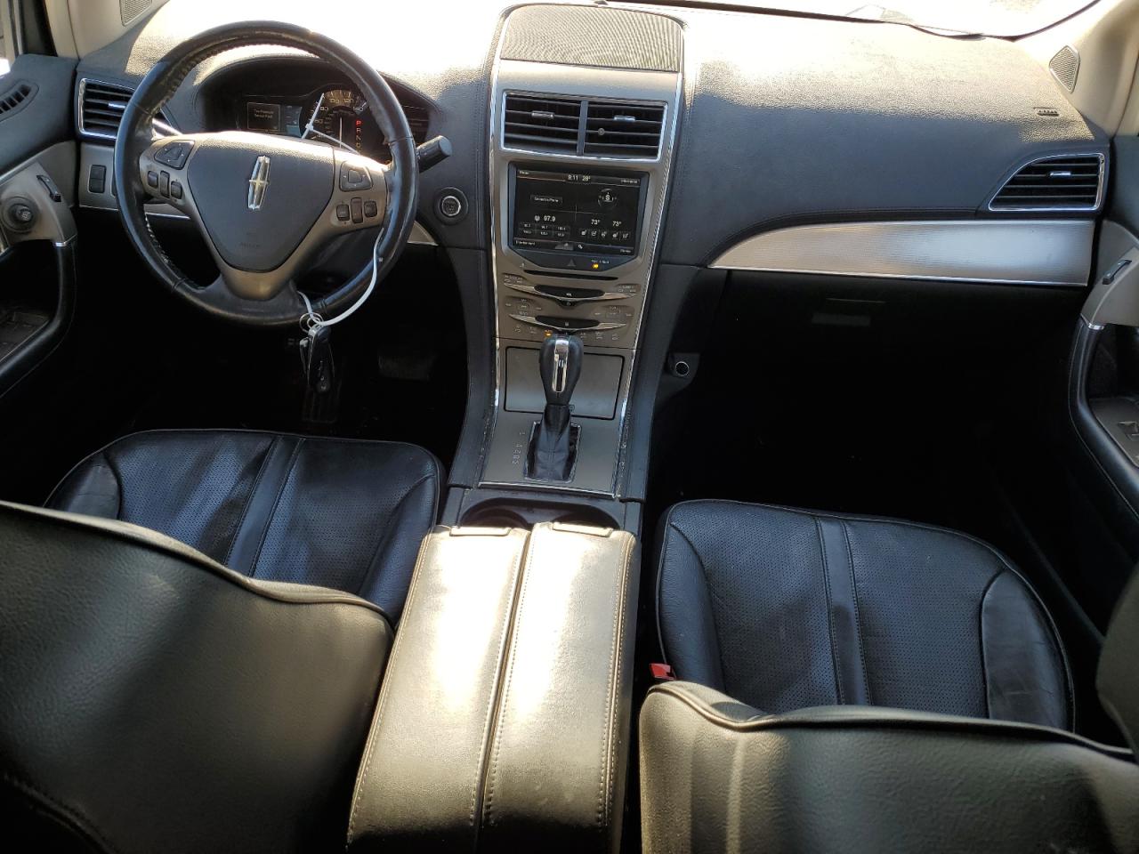 2011 Lincoln MKX VIN 2LMDJ8JK6BBJ07908 Copart auction photo, front end damage thumbnail 8