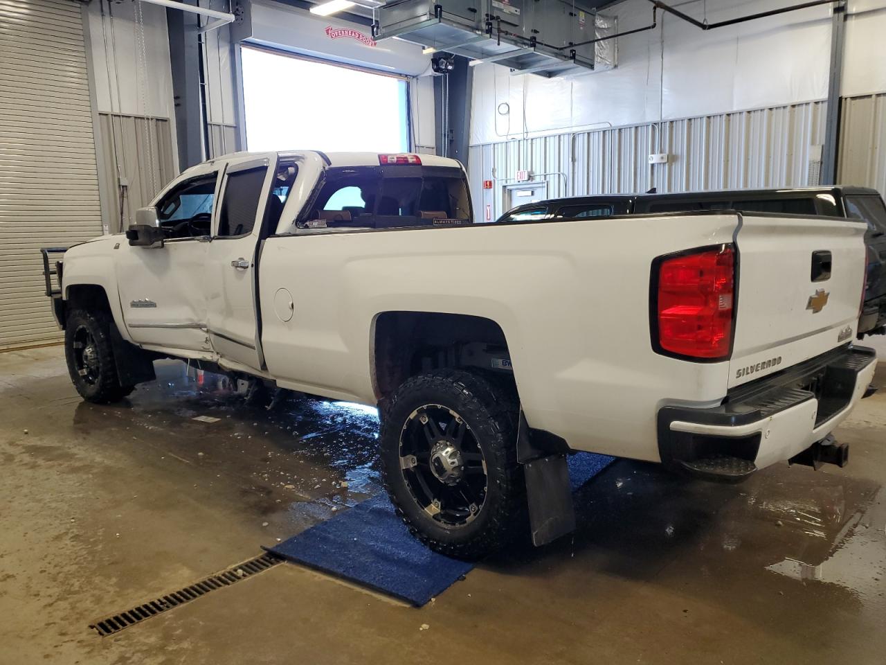 2015 Chevrolet Silverado VIN 1GC4K1E83FF593603 Copart auction photo, side damage thumbnail 2