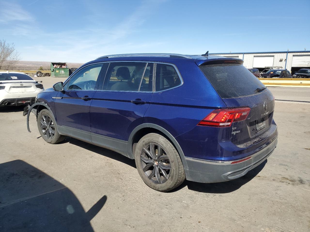 2024 Volkswagen Tiguan VIN 3VV2B7AX8RM178709 Copart auction photo, front end damage thumbnail 2
