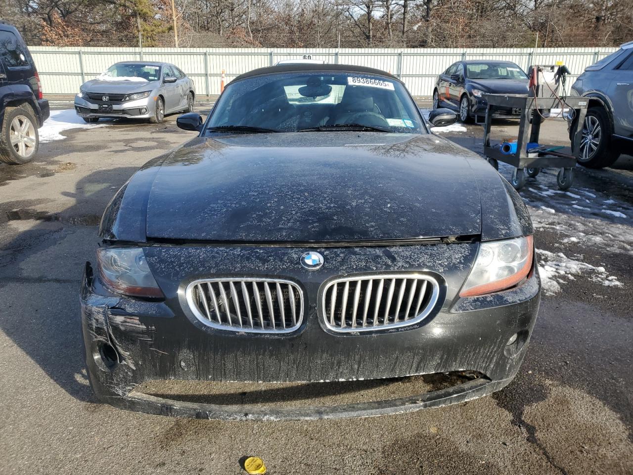 2003 BMW Z4 VIN 4USBT53403LU04182 Copart auction photo, rear end / front end damage thumbnail 5