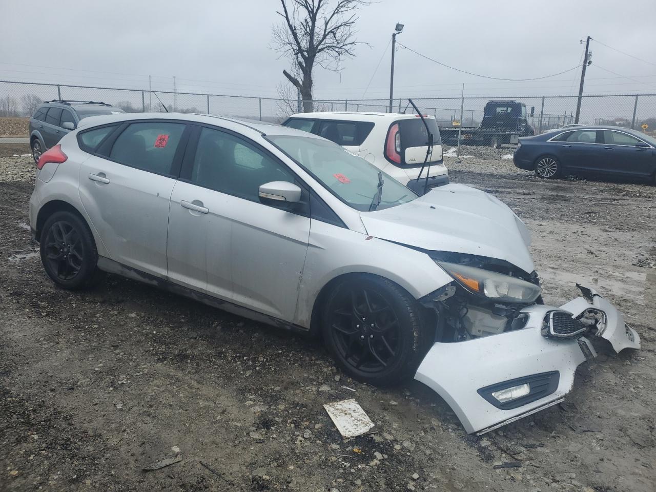 2016 Ford Focus VIN 1FADP3K26GL321374 Copart auction photo, front end / side damage thumbnail 4