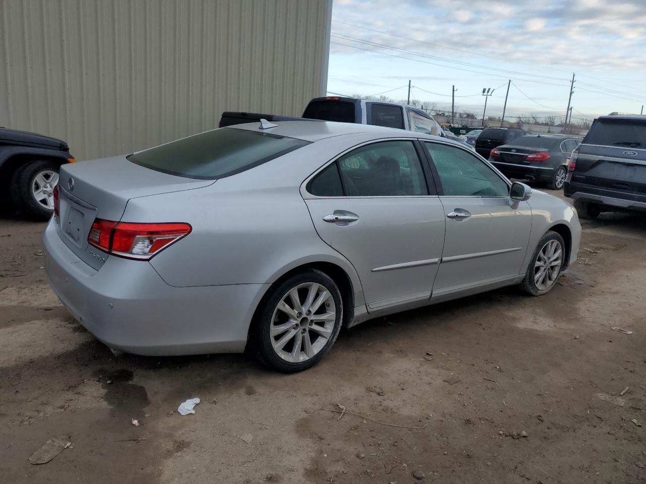 2010 Lexus ES VIN JTHBK1EG6A2378309 Copart auction photo, mechanical / rear end damage thumbnail 3