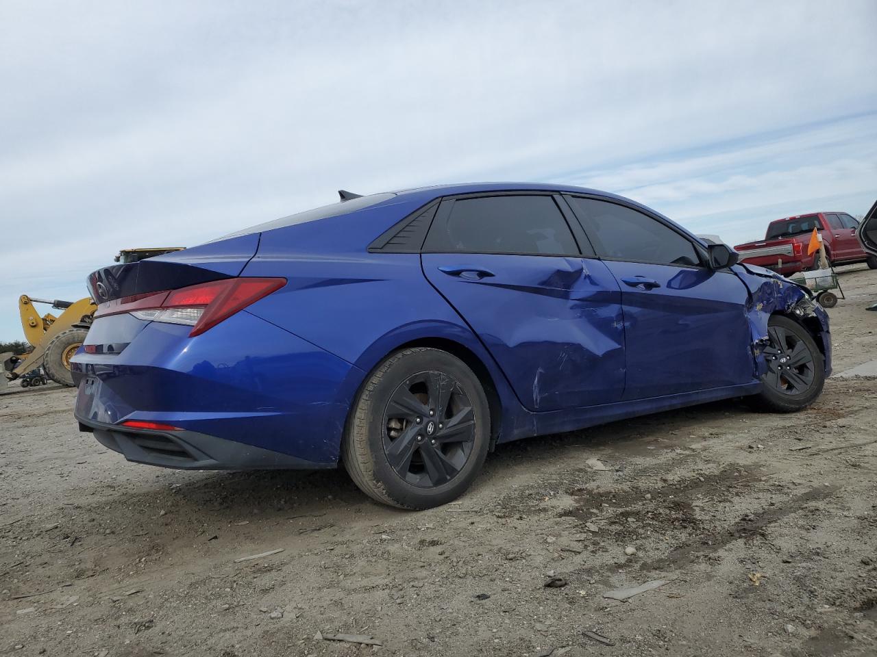 2021 Hyundai Elantra VIN 5NPLM4AG5MH019558 Copart auction photo, front end / side damage thumbnail 3