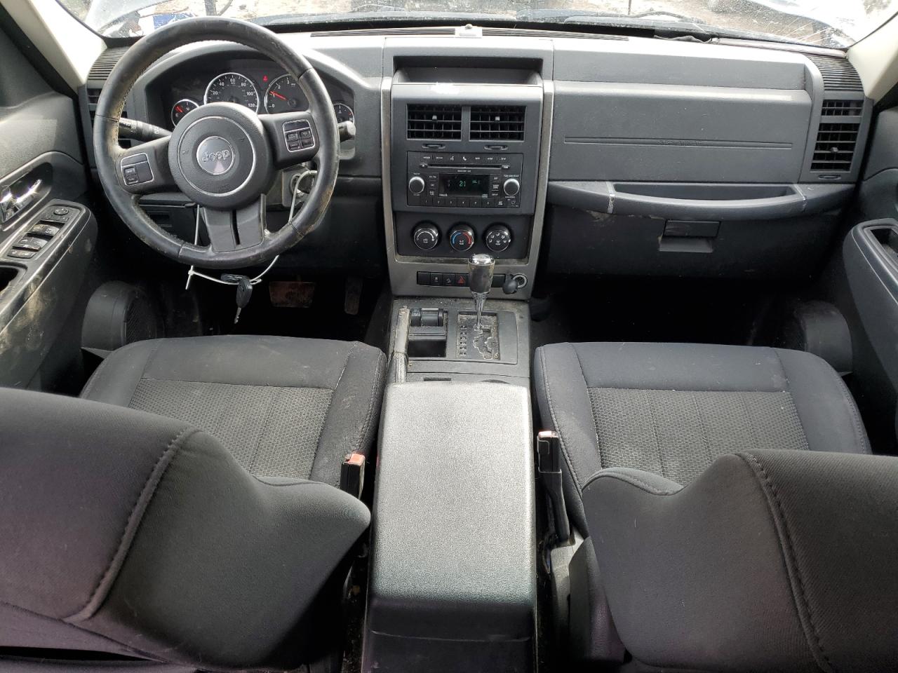 2011 Jeep Liberty (North America) VIN 1J4PN2GK0BW577639 Copart auction photo, front end / minor dent/scratches damage thumbnail 8
