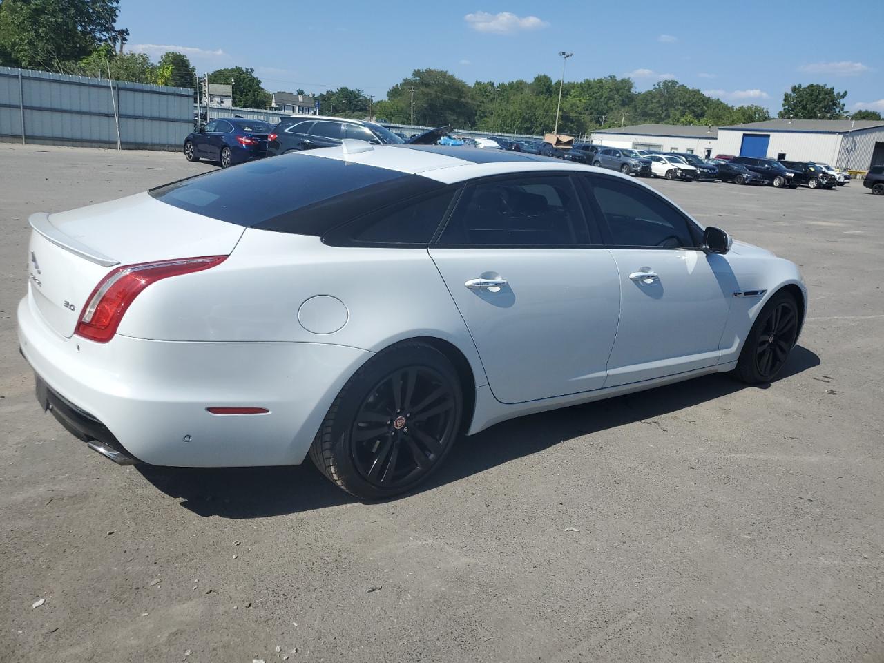 2016 Jaguar XJ VIN SAJWA2G77G8V91110 Copart auction photo, mechanical damage thumbnail 3