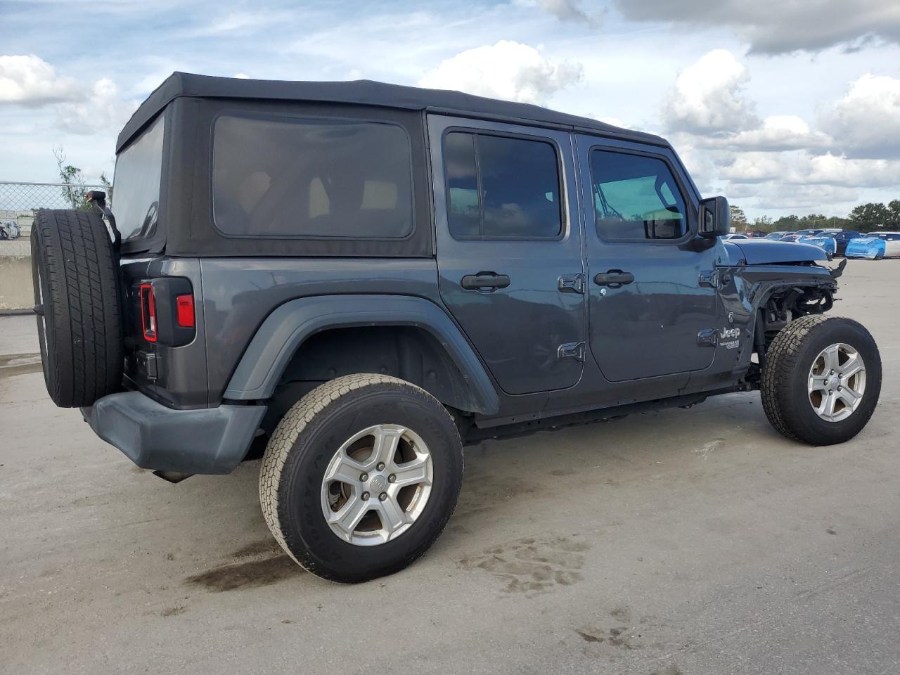 2018 Jeep Wrangler VIN 1C4HJXDN5JW296484 Copart auction photo, front end / side damage thumbnail 3