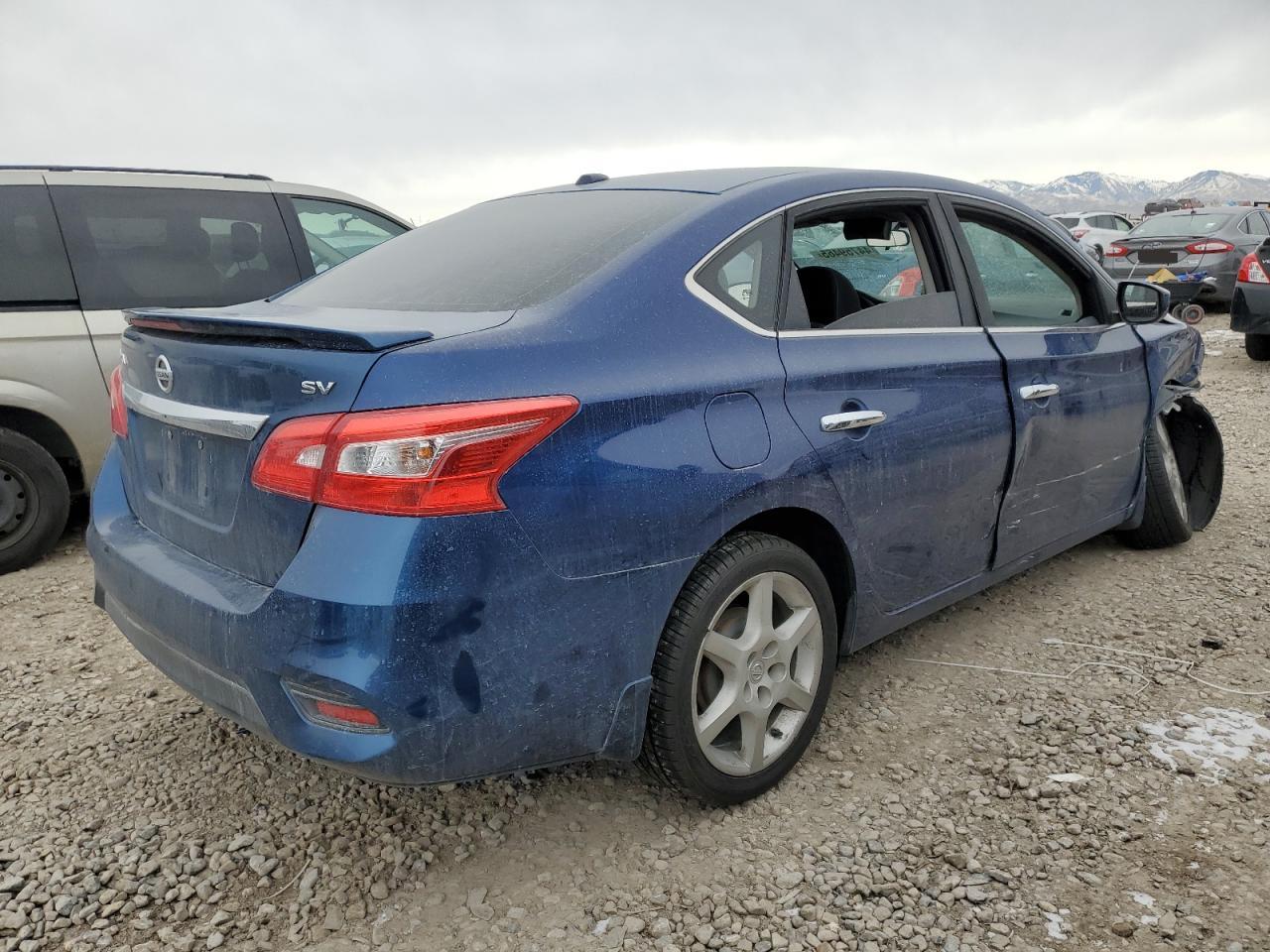 2017 Nissan Sentra VIN 3N1AB7AP1HY258406 Copart auction photo, front end / side damage thumbnail 3