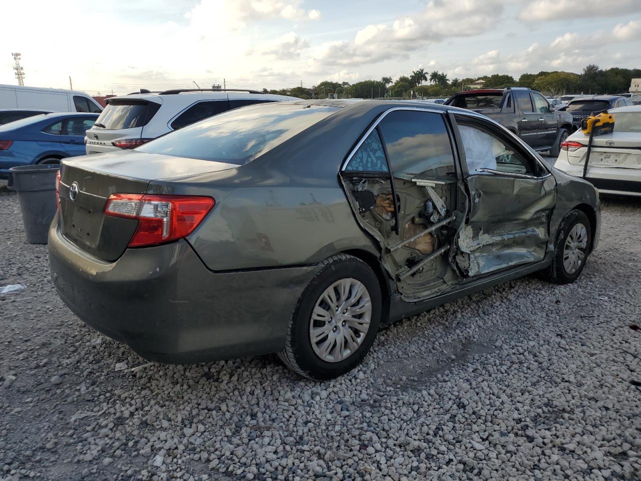 2014 Toyota Camry VIN 4T1BF1FK0EU803487 Copart auction photo, side damage thumbnail 3