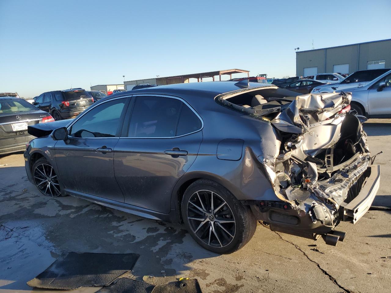2021 Toyota Camry VIN 4T1S31AK5MU559219 Copart auction photo, rear end / hail damage thumbnail 2