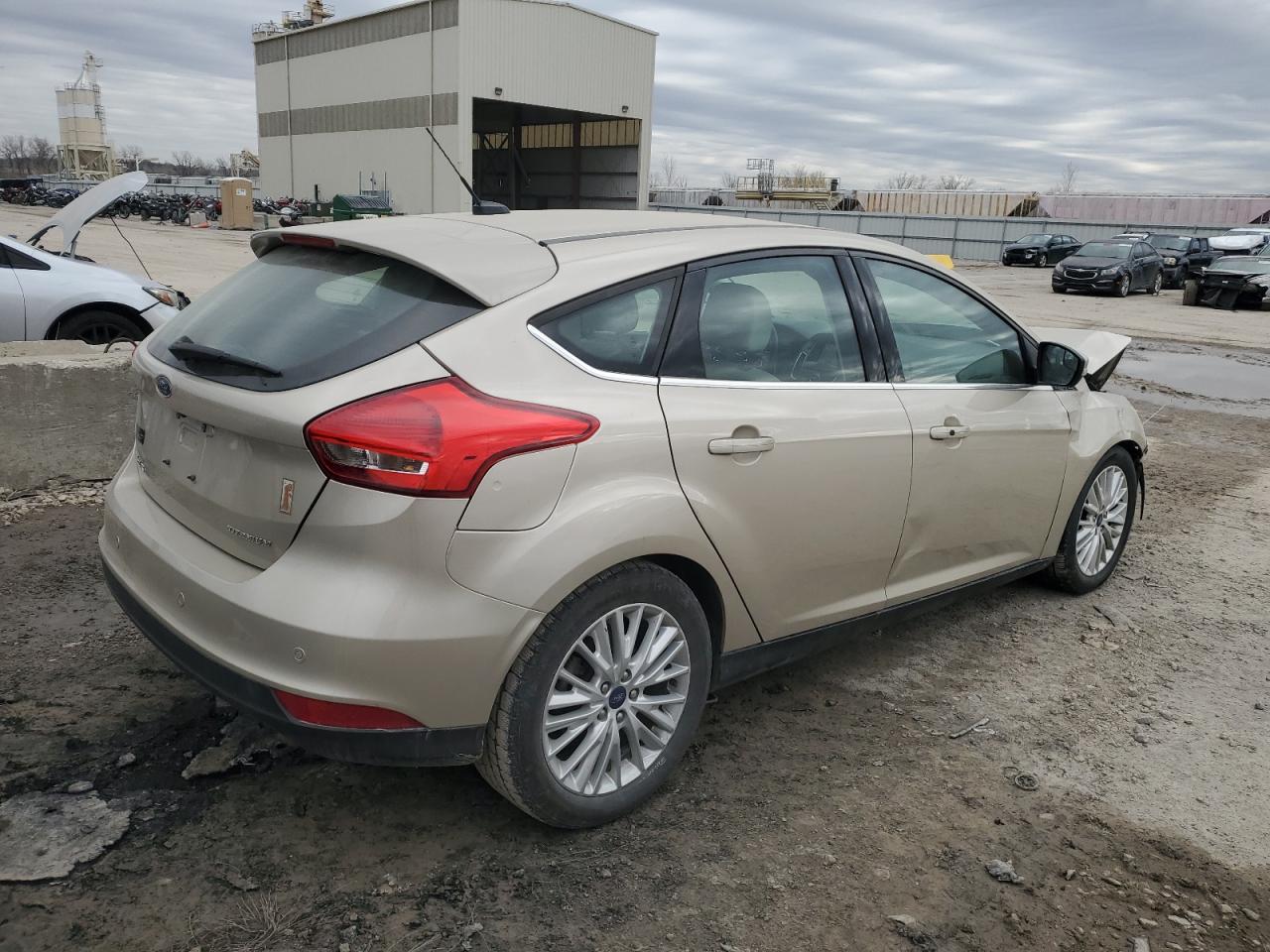 2018 Ford Focus VIN 1FADP3N27JL314985 Copart auction photo, front end damage thumbnail 3