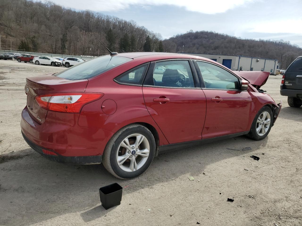 2014 Ford Focus VIN 1FADP3F25EL299374 Copart auction photo, front end / side damage thumbnail 3