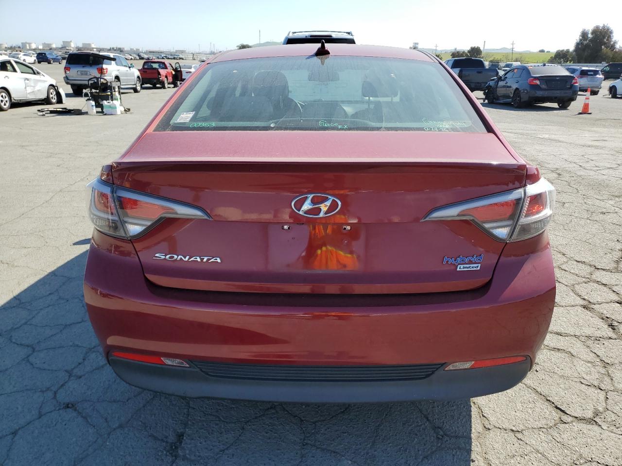 2016 Hyundai Sonata VIN KMHE34L11GA009587 Copart auction photo, front end / minor dent/scratches damage thumbnail 6
