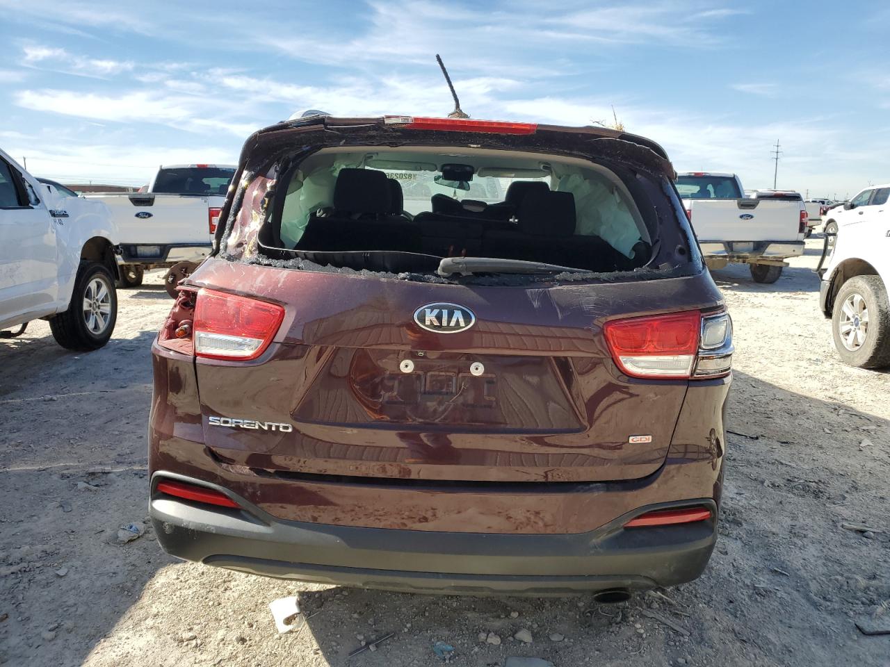 2017 KIA Sorento VIN 5XYPGDA3XHG323553 Copart auction photo, all over damage thumbnail 6
