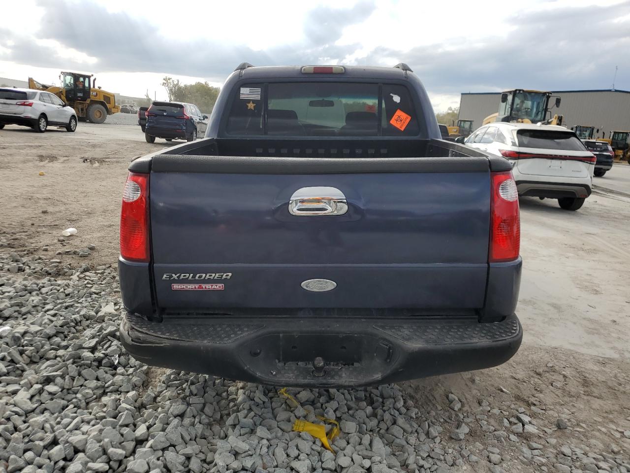 2002 Ford Explorer VIN 1FMZU67E22UB79729 Copart auction photo, rear end damage thumbnail 6