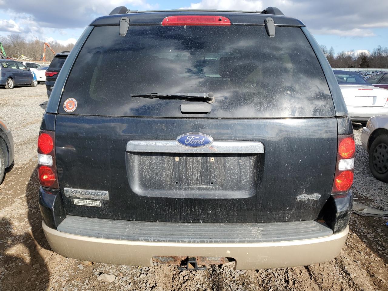 2008 Ford Explorer VIN 1FMEU74E98UA15962 Copart auction photo, front end / side damage thumbnail 6