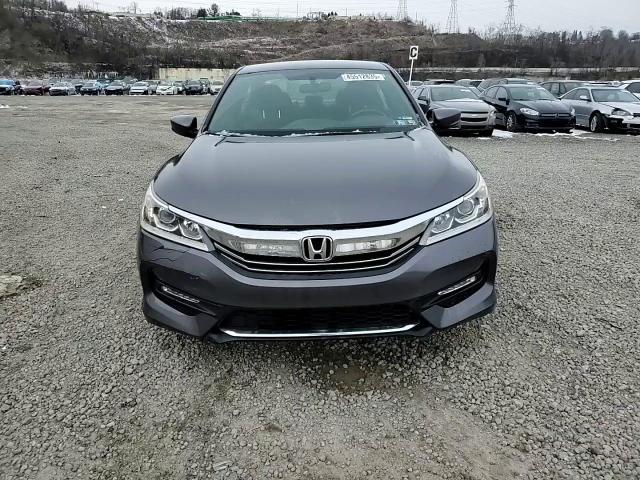 2017 Honda Accord VIN 1HGCR2F51HA295456 Copart auction photo, vandalism / front end damage thumbnail 13