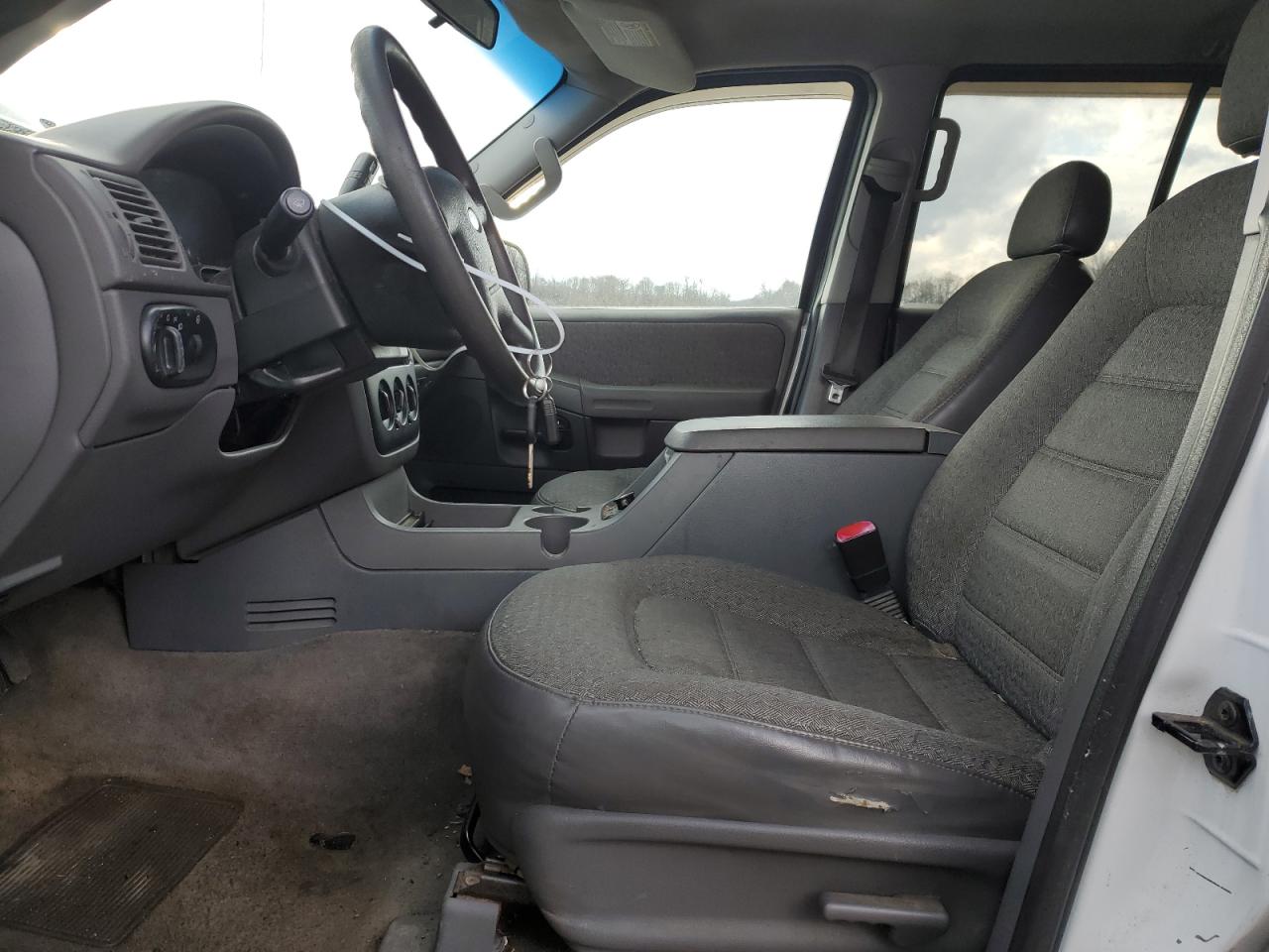 2003 Ford Explorer VIN 1FMZU72K43ZA41410 Copart auction photo, front end damage thumbnail 7
