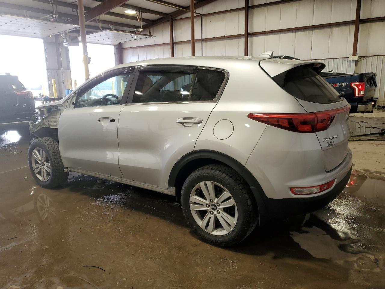 2017 KIA Sportage VIN KNDPMCAC0H7168544 Copart auction photo, front end damage thumbnail 2