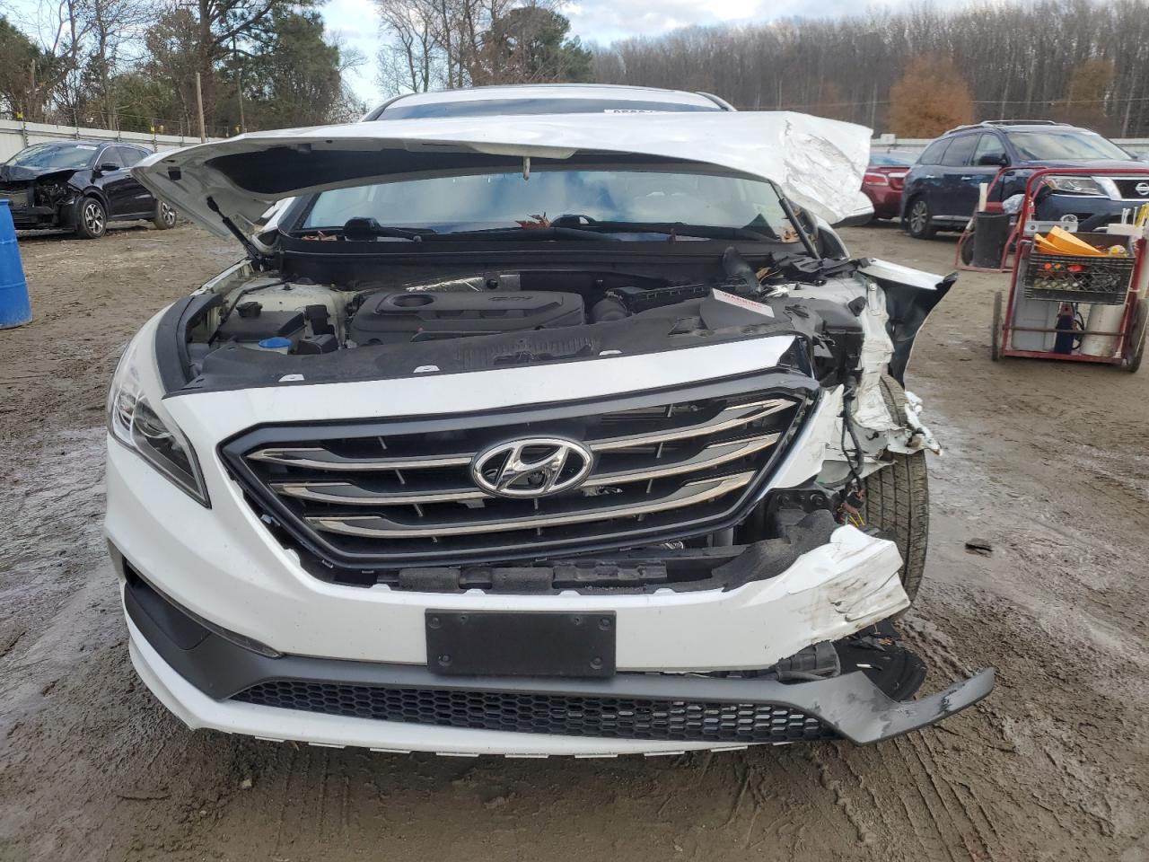 2017 Hyundai Sonata VIN 5NPE34AF1HH497243 Copart auction photo, front end / minor dent/scratches damage thumbnail 5