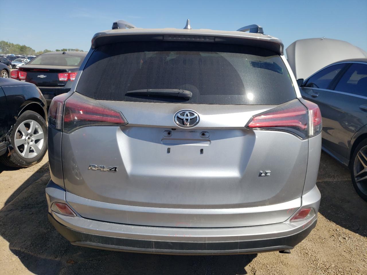 2018 Toyota RAV 4 VIN JTMZFREV7JJ170429 Copart auction photo, front end damage thumbnail 6