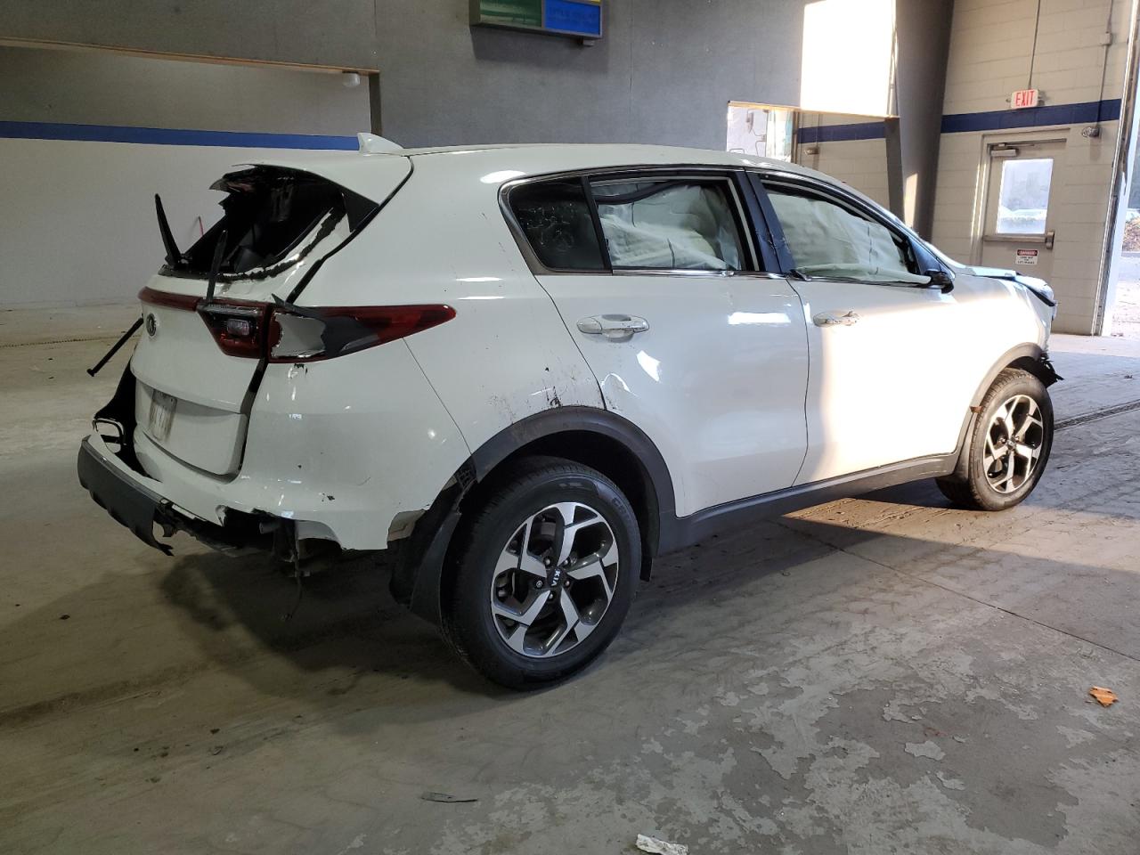 2022 KIA Sportage VIN KNDPM3AC1N7994167 Copart auction photo, all over damage thumbnail 3