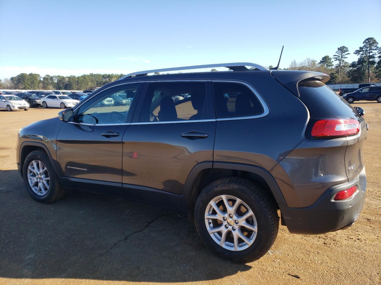 2016 Jeep Grand Cherokee VIN 1C4PJMCB2GW368882 Copart auction photo, side / front end damage thumbnail 2